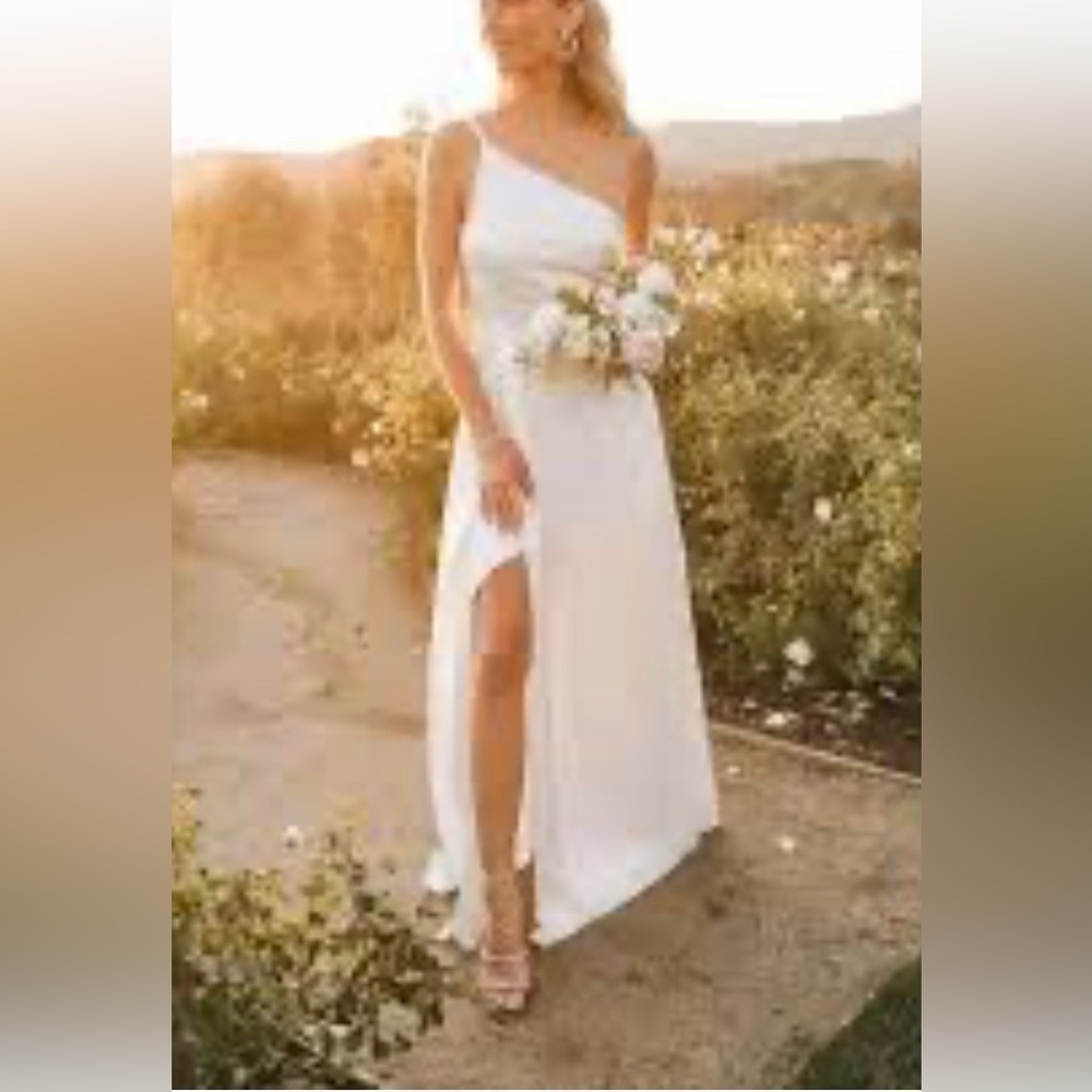 Show Me Your MuMu Shannon One-Shoulder Dress in White - Picture 2 of 9